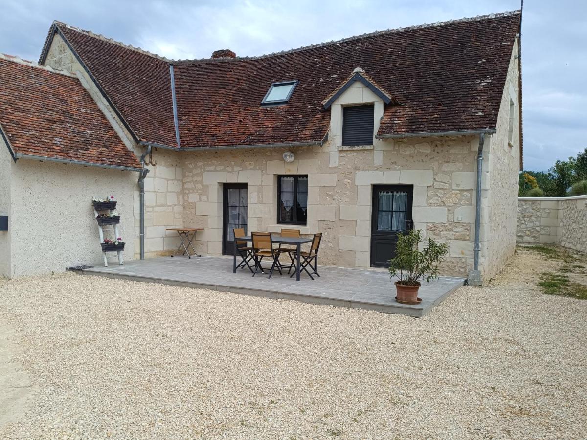 Gite De La Grand Maison Le Noyer Seigy Esterno foto